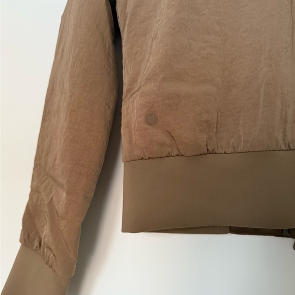 Lululemon Reversible Insulated Non-Stop Cotton Bomber Jacket Artifact brown sz 4 - Picture 15 of 15